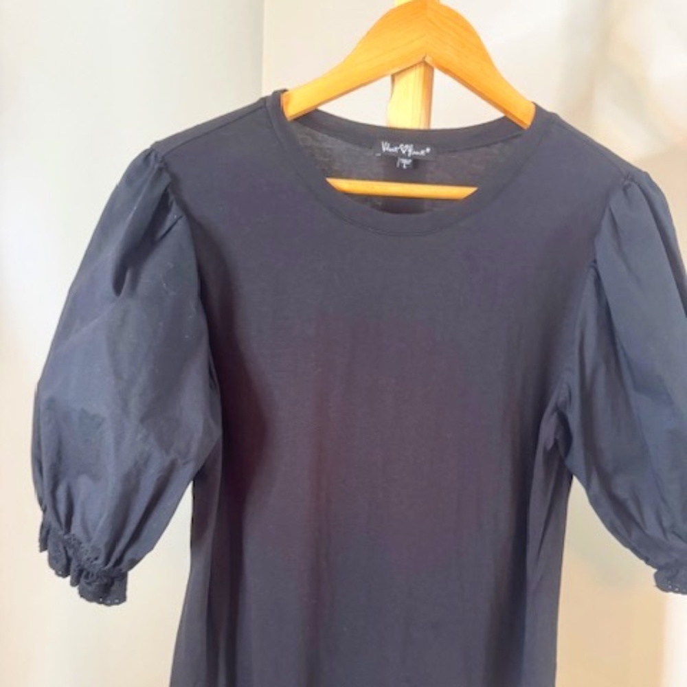 Velvet Heart Puff sleeve t-shirt, Size L